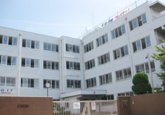 川西中学校 徒歩12分（約960ｍ）