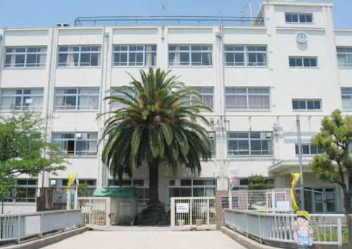 芝生幼稚園