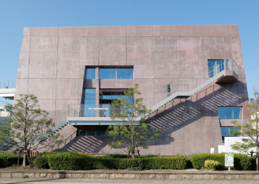 松原市民図書館 読書の森