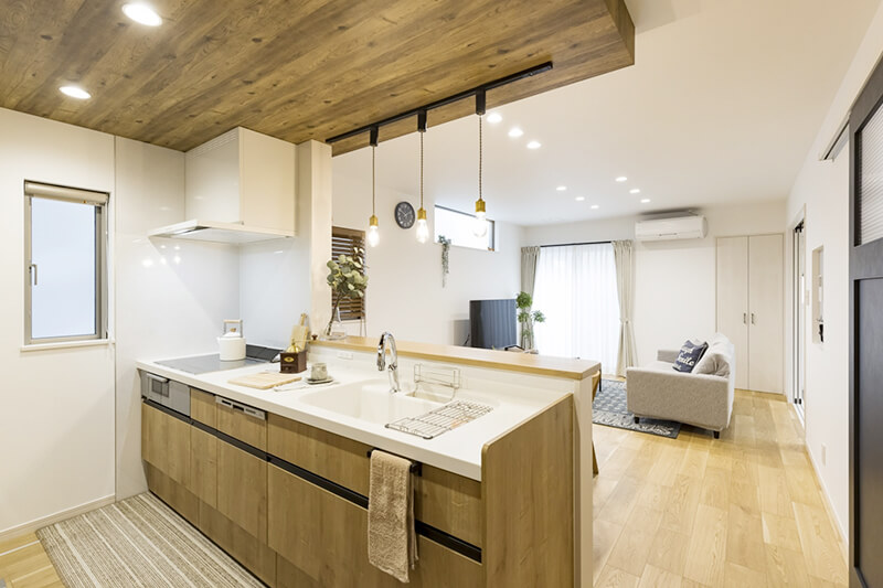 茨木市西駅前町